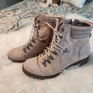 SO Women's Lace-Up Zipper Access Boots Pink Blush color Size 8